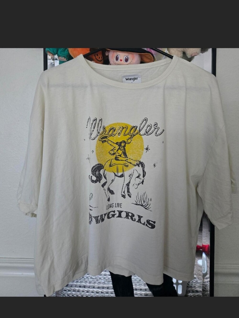 Wrangler X Yellow Rose by Kendra Scott Graphic Crop Tee SZ Med